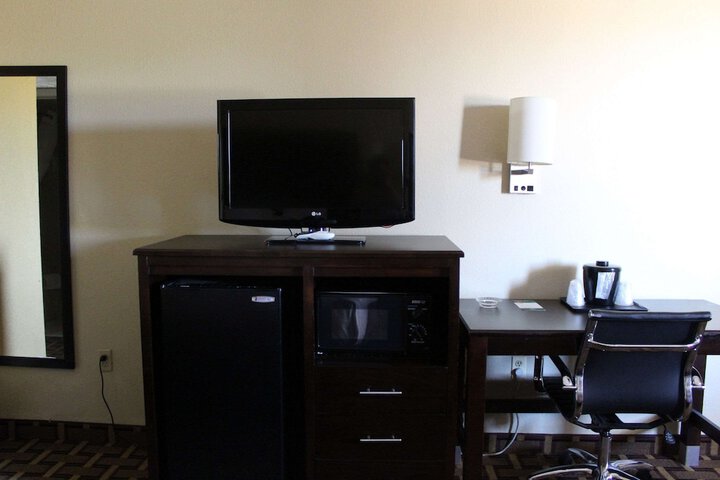 Room 27 of 49
