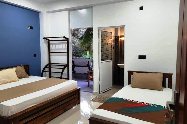 Room 4 of 43
