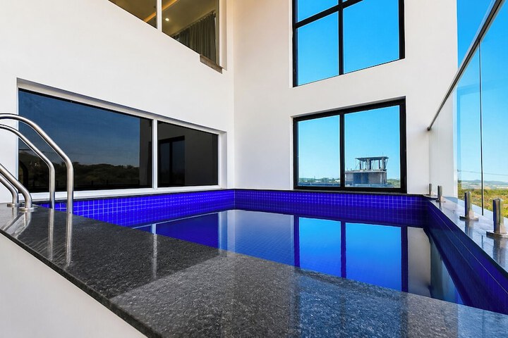 Pool 84 of 117