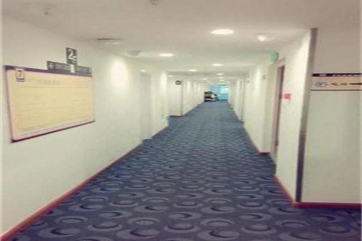 Room 12 of 17