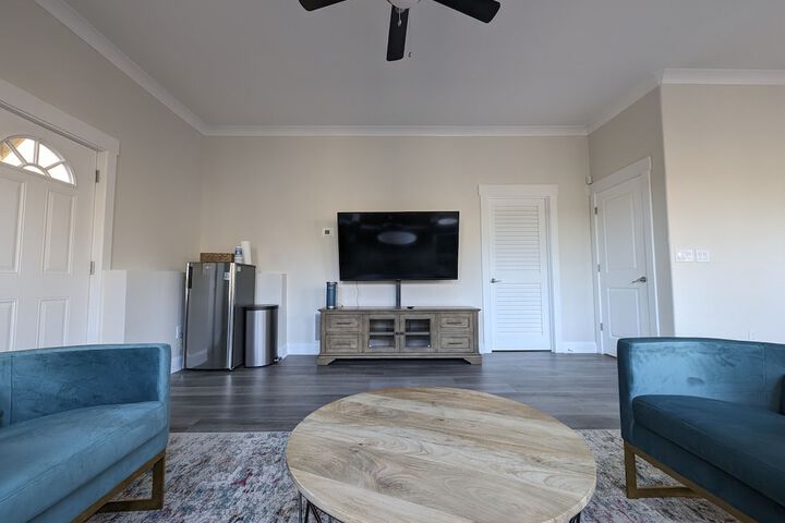 Room 6 of 26