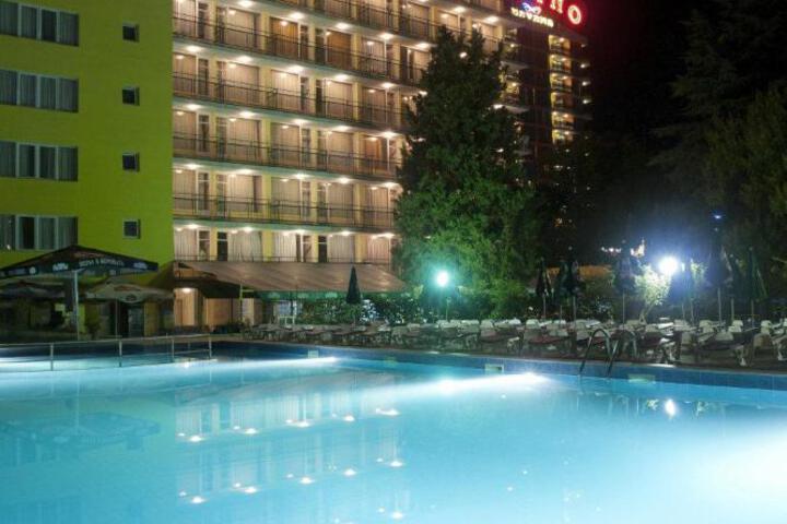 Hotel Varshava