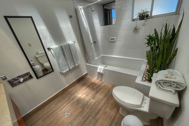 Room 14 of 64