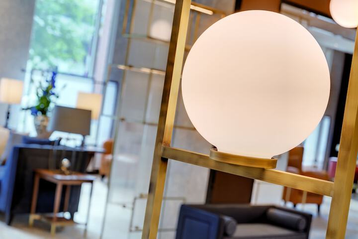 Entrance & Lobby