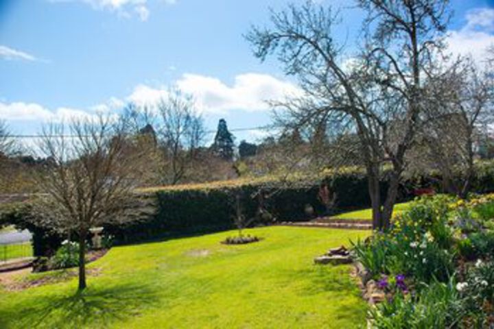 Hotel Exterior 4 of 13