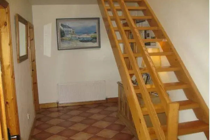 Room 13 of 19