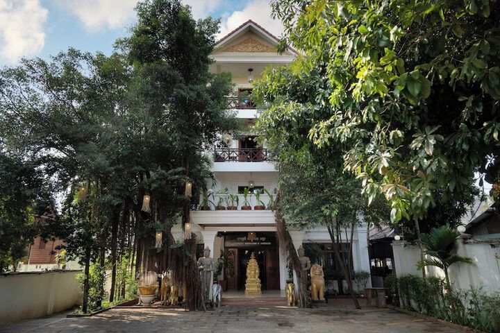 Hotel 49 of 52