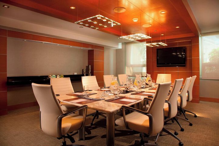 Meeting facility