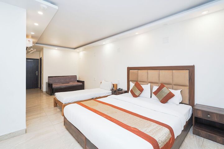 Room 43 of 65