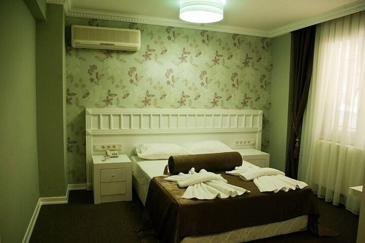 Room 6 of 21