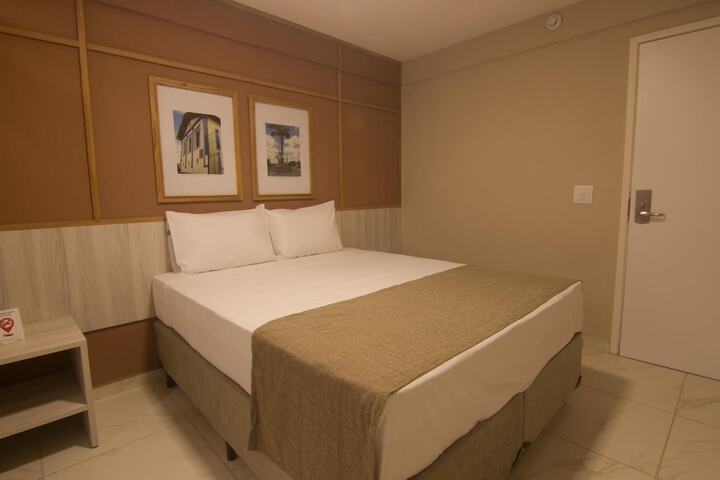 Room 15 of 50