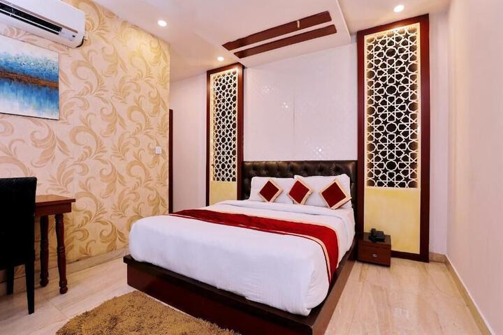 Room 32 of 115