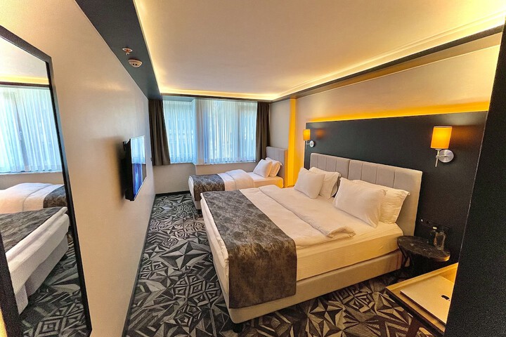 Room 15 of 47