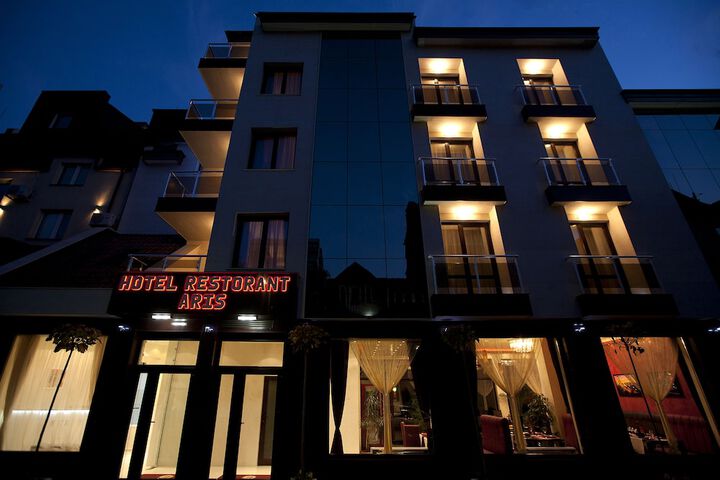 Aris Hotel