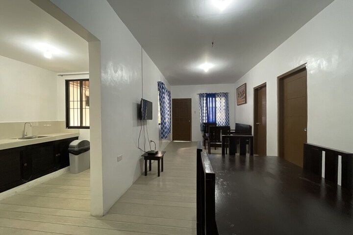 Room 90 of 200