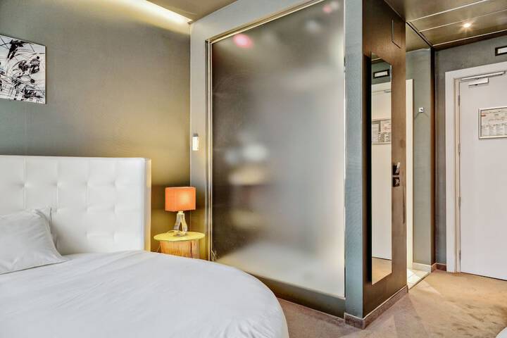 Room 13 of 57