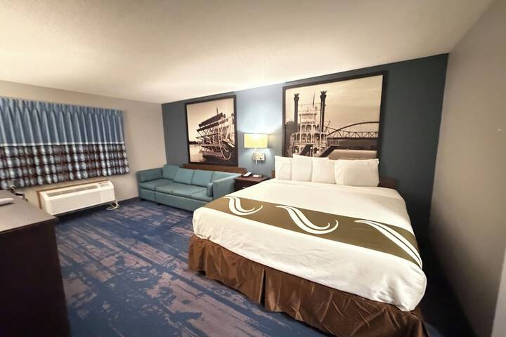 Room 29 of 63