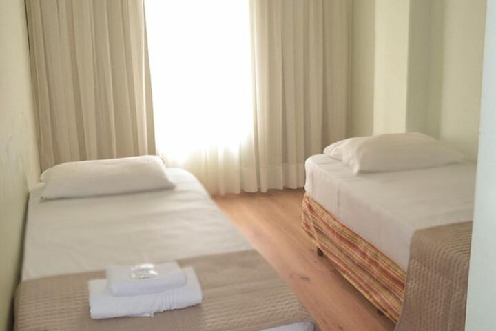 Room 10 of 30