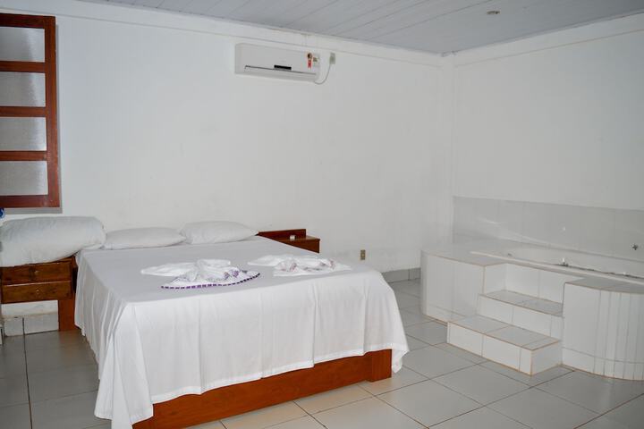Room 12 of 18