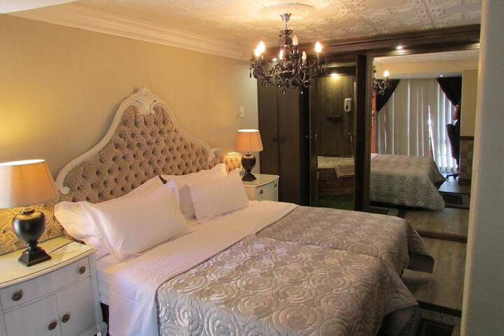 Room 16 of 50