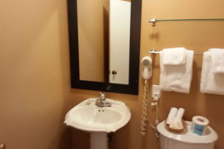 Room 22 of 47