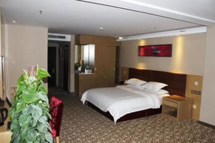 Room 2 of 13