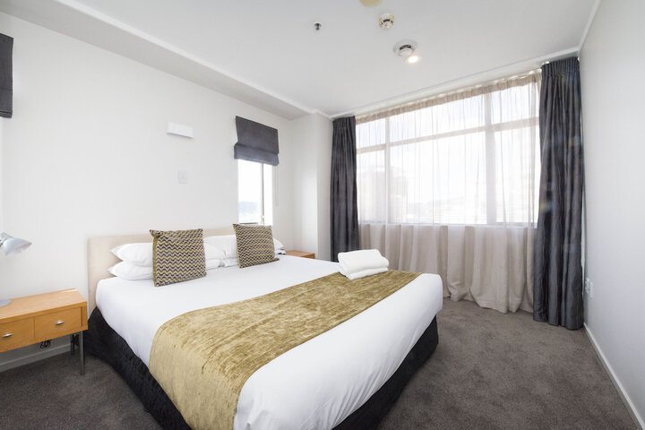 Room 5 of 25