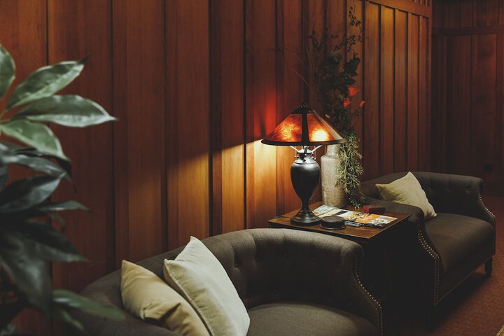 Ballroom/Hall 130 of 147