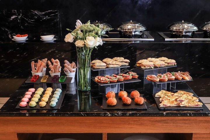 Breakfast/Coffee Service 17 of 35