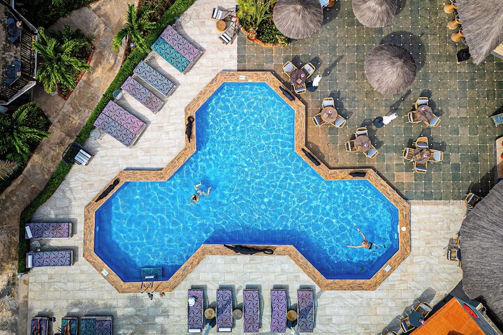 Pool 29 of 70