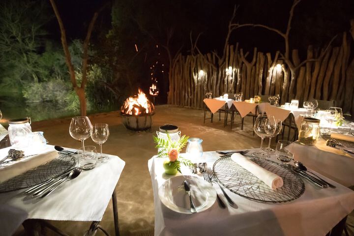 Dining 104 of 137