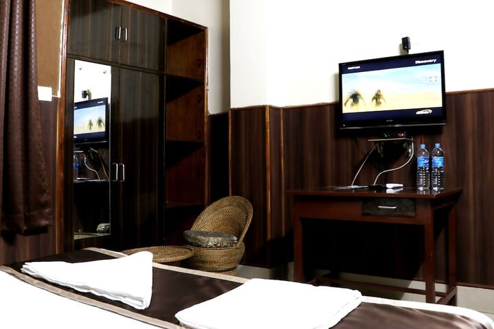 Room 19 of 33