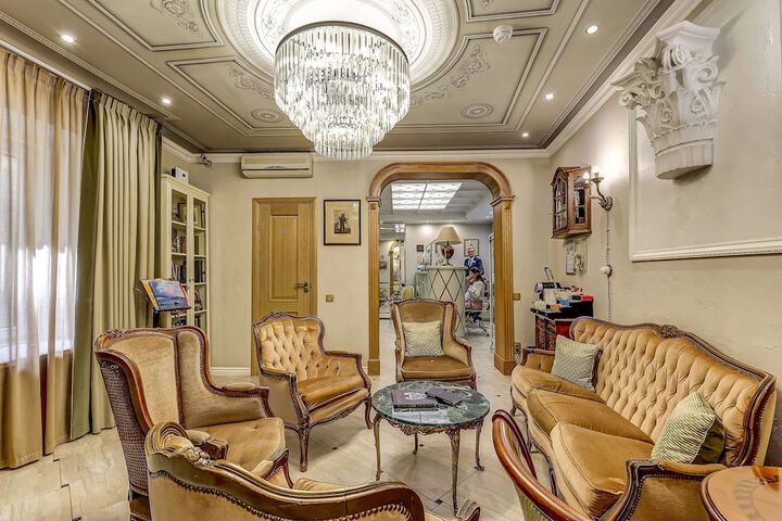 Hotel 3 of 120