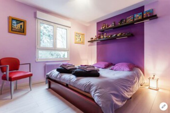 Room 5 of 30