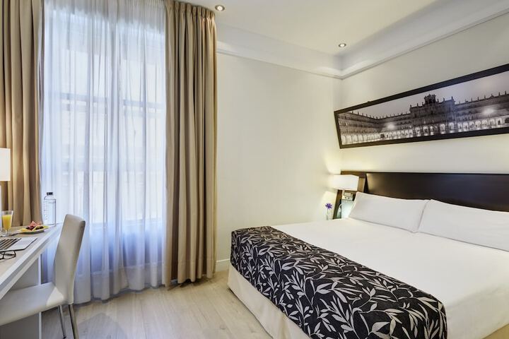 Room 18 of 31