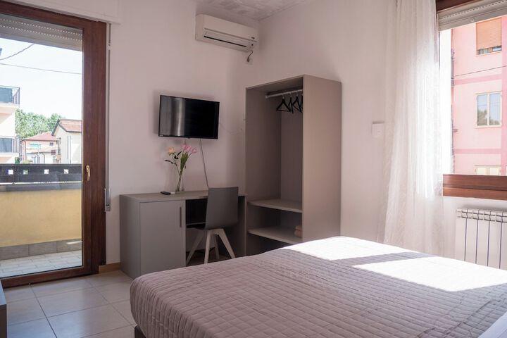 Room 28 of 45
