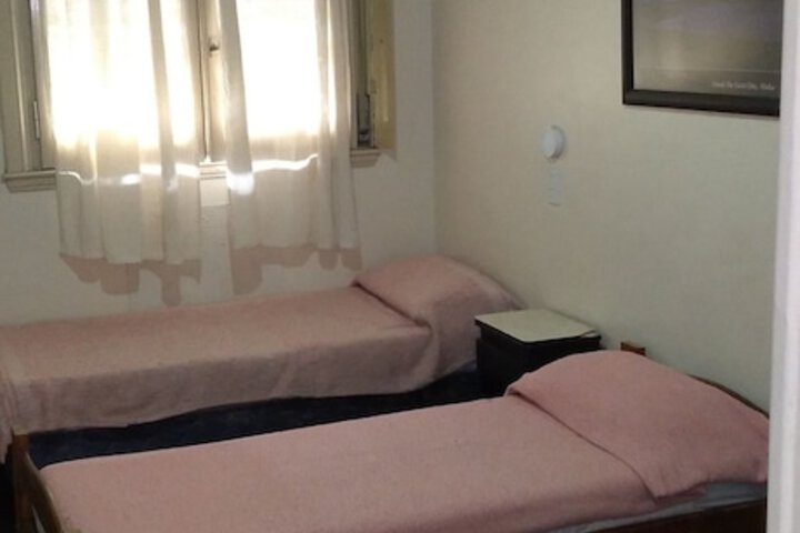 Room 6 of 23