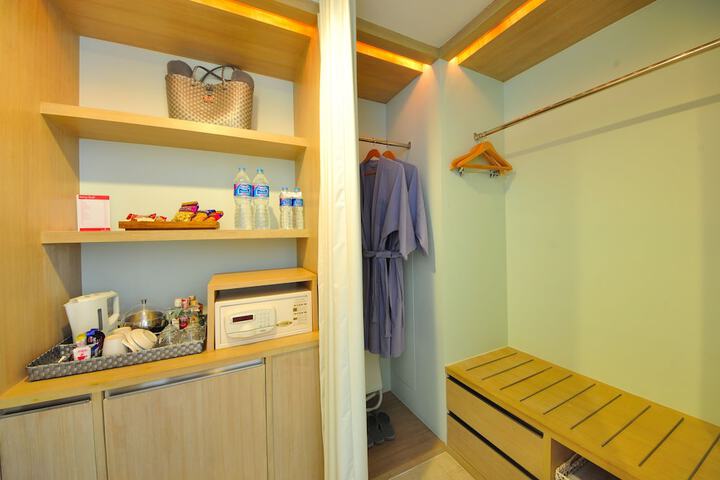 Room amenity