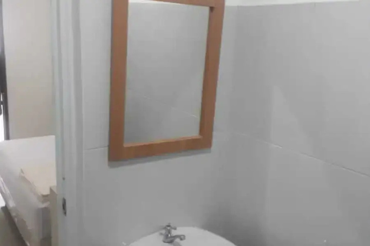 Room 10 of 15