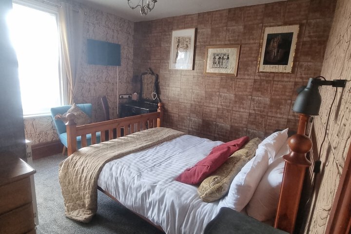 Room 35 of 71
