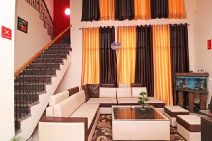 Hotel Interior 13 of 37