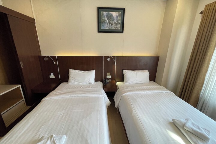 Room 15 of 73