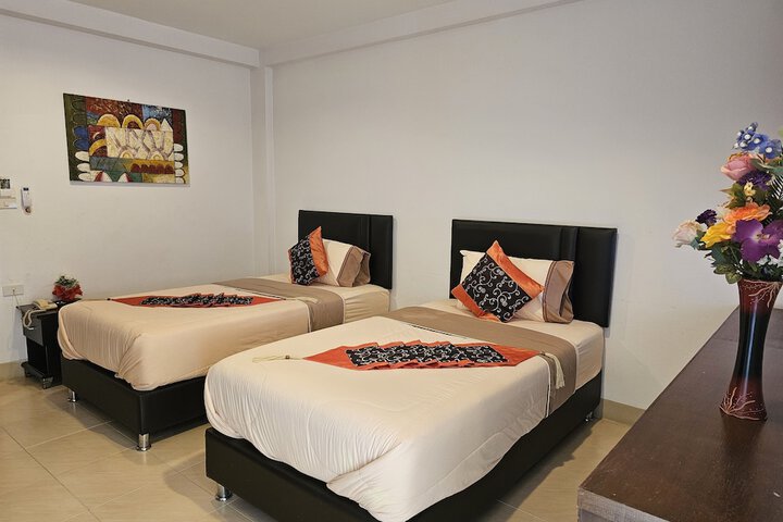 Room 12 of 78