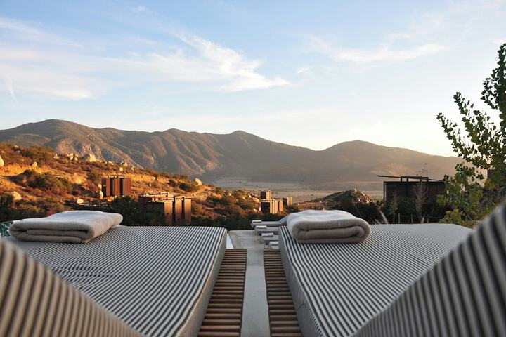 Hotel 8 of 9