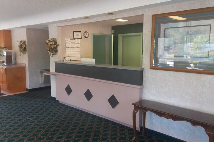 Hotel Interior 5 of 13