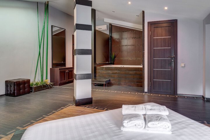 Room 20 of 36