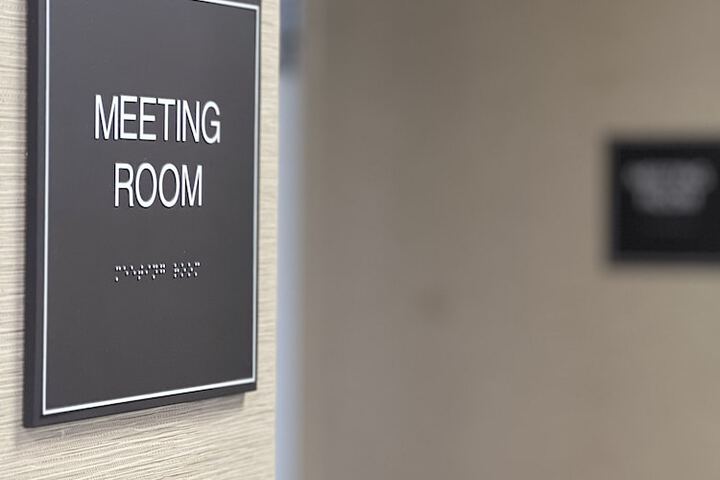 Meeting facility