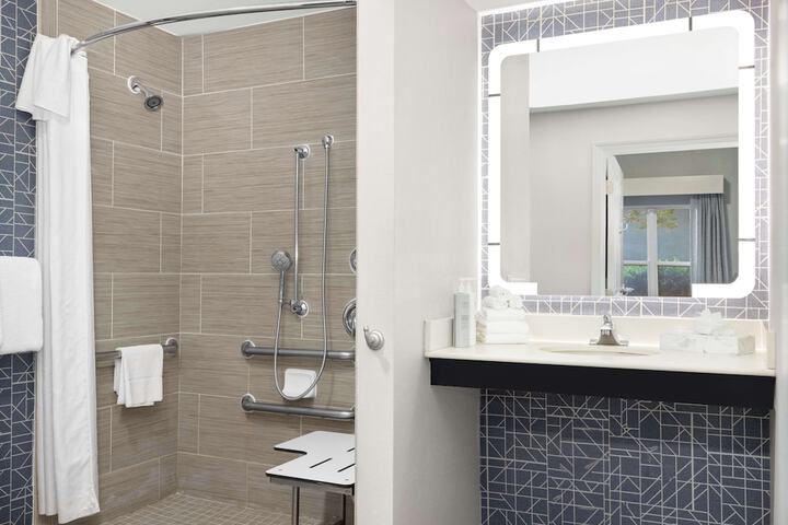 Bathroom shower