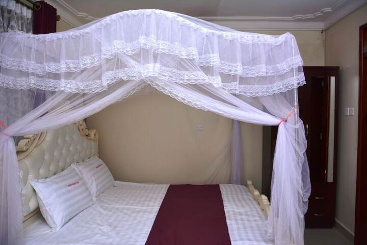 Room 14 of 26