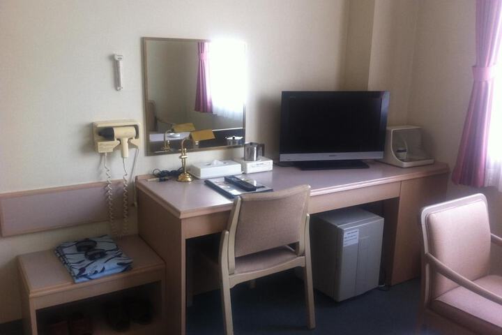 Room 7 of 49
